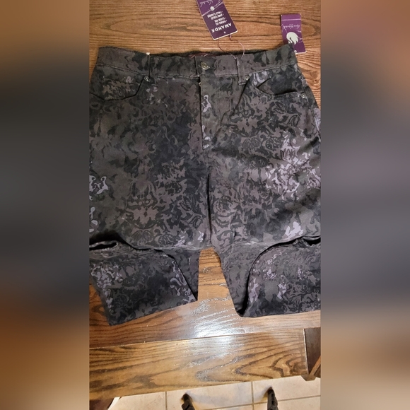 Gloria Vanderbilt Soft Touch Jeans - Picture 6 of 13